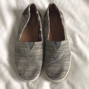 TOMS Avalon grey textures shoes
